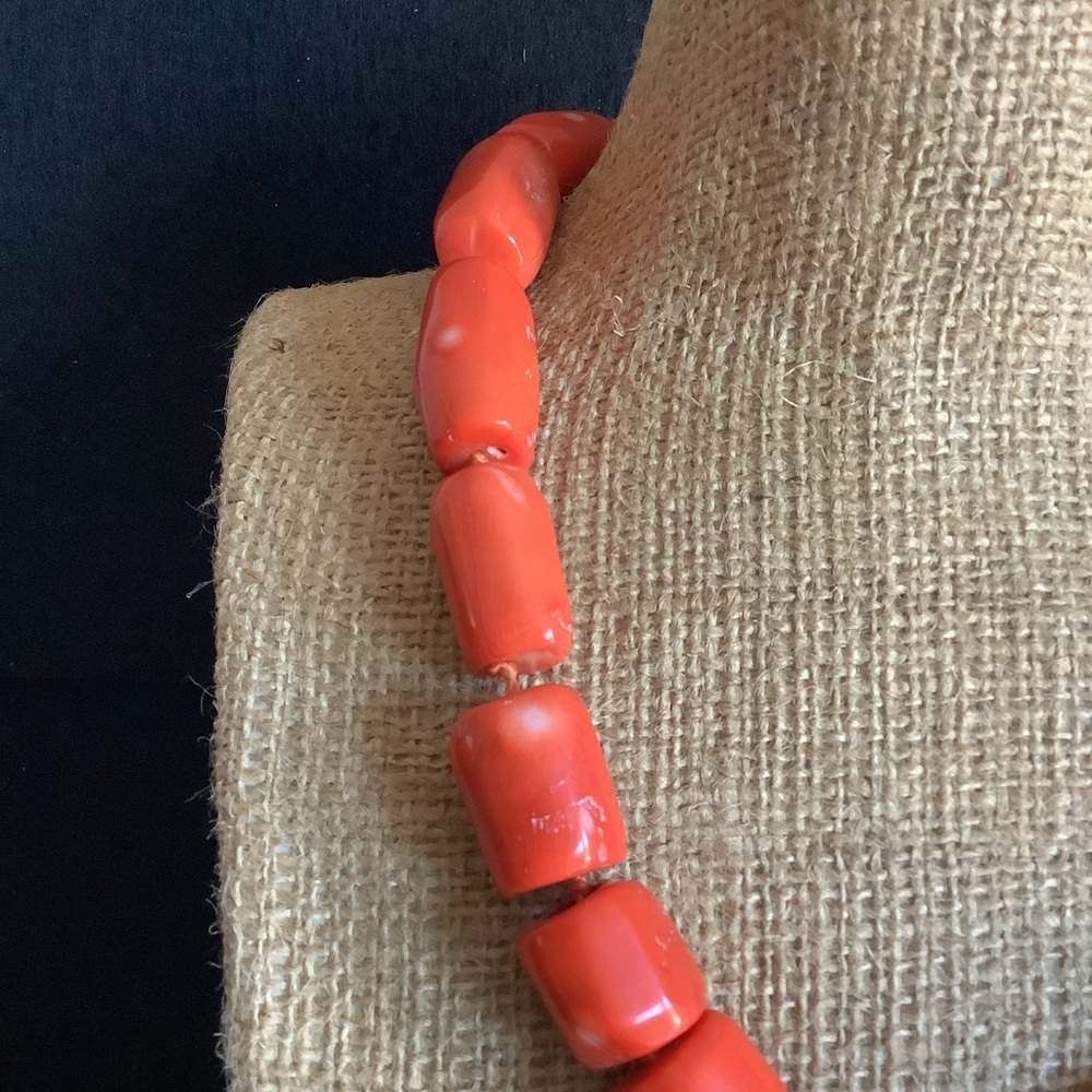Sponge Coral Peach Colored Sterling Silver Clasp Chunky Necklace - Picture 8 of 9